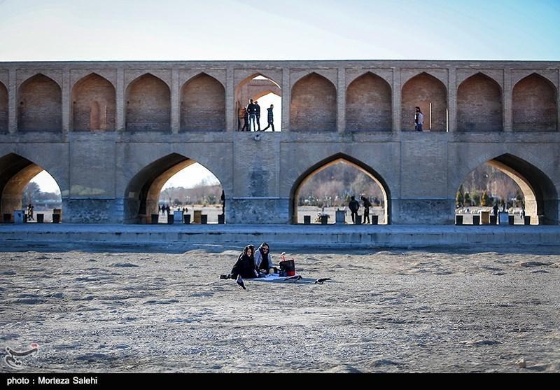 احیای زاینده رود در گرو انتقال آب احیای زاینده رود در گرو انتقال آب