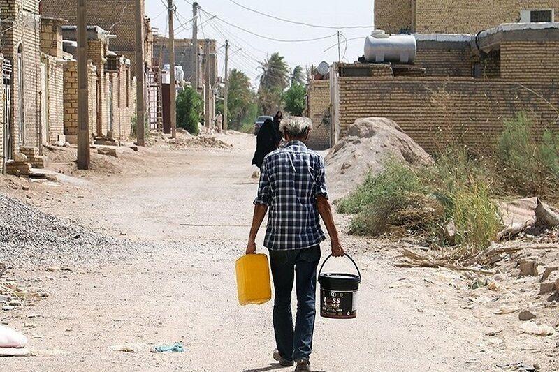 خبرنگاران نارضایتی مردم آبادان از قطع مکرر آب آشامیدنی شهر